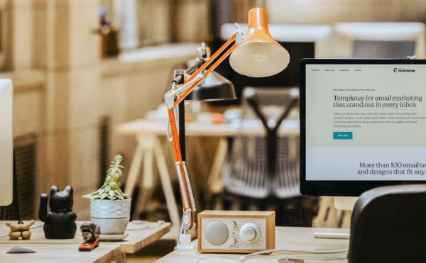 ¿Qué debes considerar antes de emprender desde casa?
